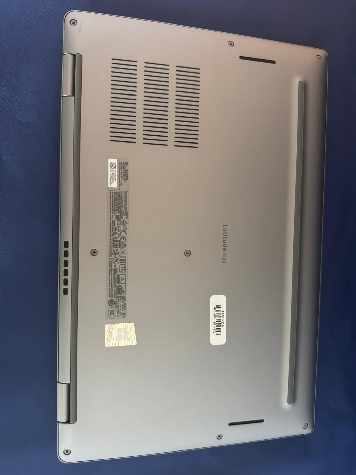 Dell Latitude 7420 i7-1165G7 32 RAM 256 SSD 14” FHD, Win10 pro Ref A+
