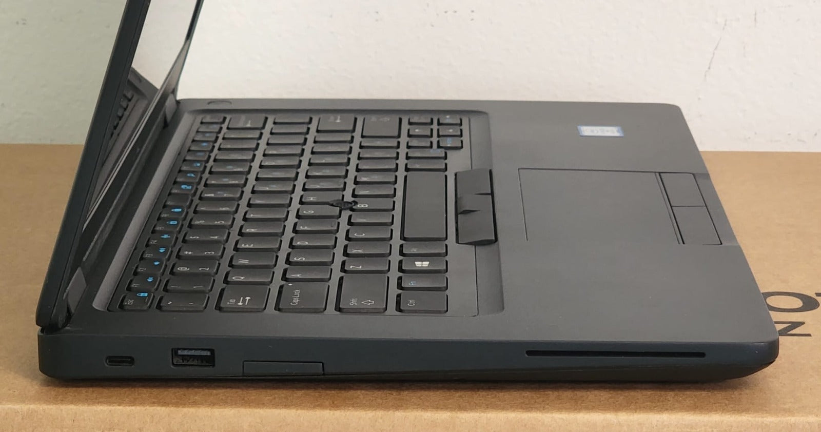 Dell Latitude 5490 i5-8350U 16 RAM 256 SSD 14” FHD, W11 Pro Ref A+